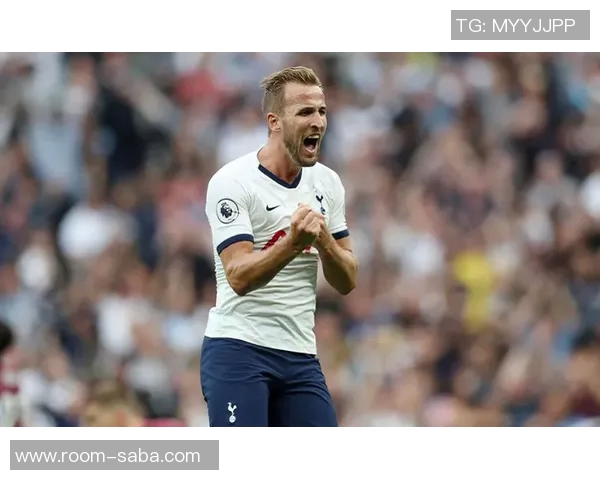 英超名宿齐聚宣传心脏健康月呼吁球迷积极学习心肺复苏术